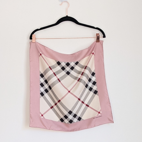 BURBERRY Silk Scarf 18" Square